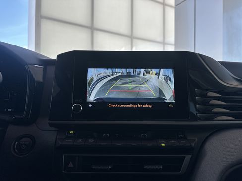 Used 2025 Toyota Camry LE image 35