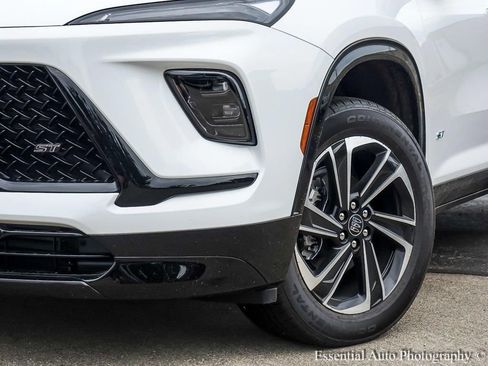 New 2026 Buick Enclave Sport Touring w/ Power Package image 4