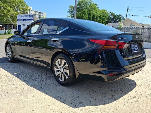 Used 2023 Nissan Altima 2.5 S FWD image 4