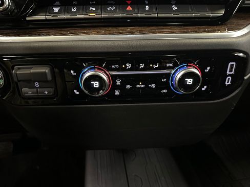 Certified 2025 GMC Sierra 2500 SLE w/ SLE Convenience Package image 15