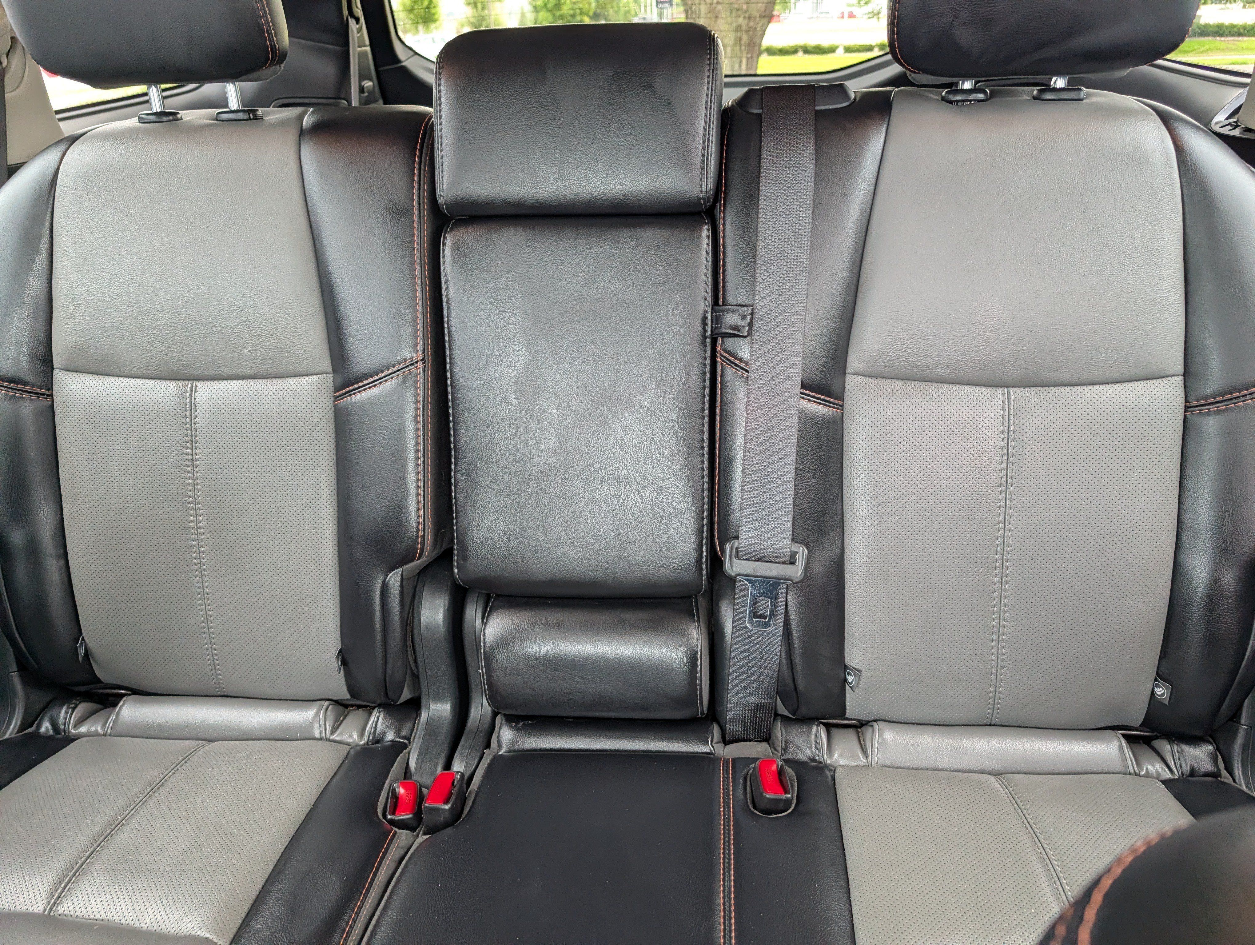 Used 2019 Nissan Pathfinder SL AWD/4WD image 13