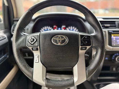 Used 2017 Toyota 4Runner SR5 image 30