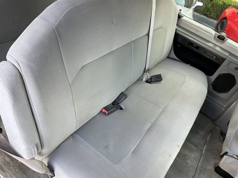 Used 2013 Ford E-350 and Econoline 350 XLT image 19