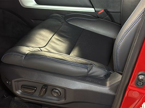 Used 2025 Toyota Sequoia Platinum image 30