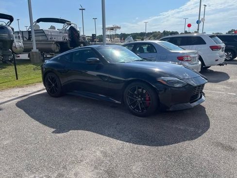 Used 2025 Nissan Z Performance w/ Floor Mat Package RWD image 4
