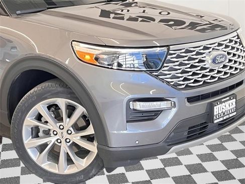 Used 2022 Ford Explorer Platinum w/ Equipment Group 601A image 38