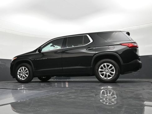 Used 2021 Chevrolet Traverse LS FWD image 21