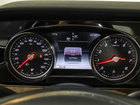 Used 2018 Mercedes-Benz E 300 4MATIC image 27