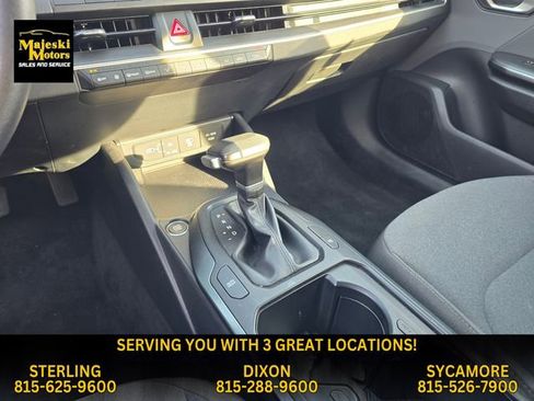 Used 2025 Kia K4 LXS image 25