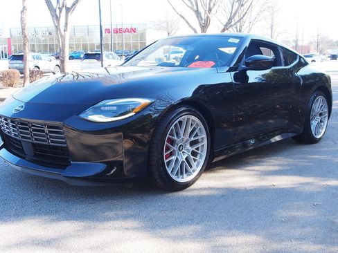 Used 2024 Nissan Z Performance w/ Floor Mat Package image 3