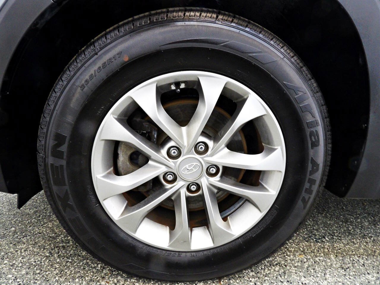 Used 2019 Hyundai Santa Fe SE AWD/4WD image 18