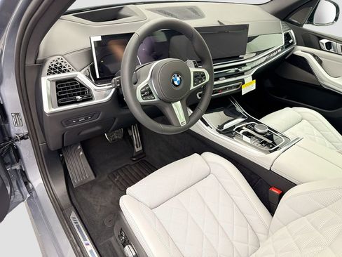 New 2026 BMW X5 sDrive40i image 9