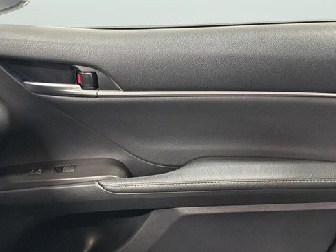 Used 2021 Toyota Camry XSE image 13