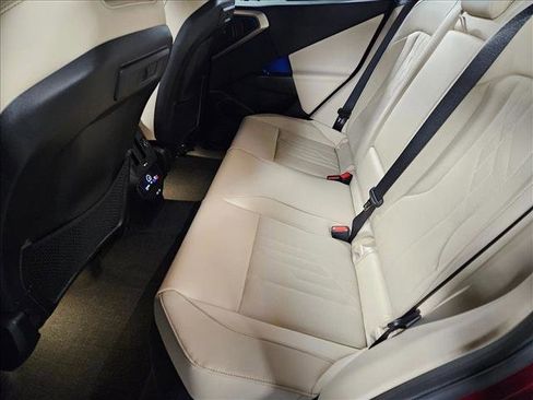 Used 2025 BMW X3 xDrive30i w/ Premium Package image 17