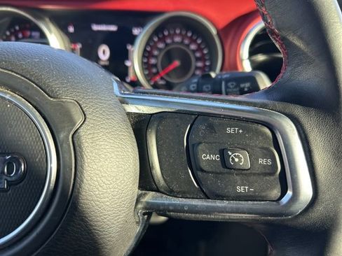 Used 2018 Jeep Wrangler Unlimited Rubicon image 21