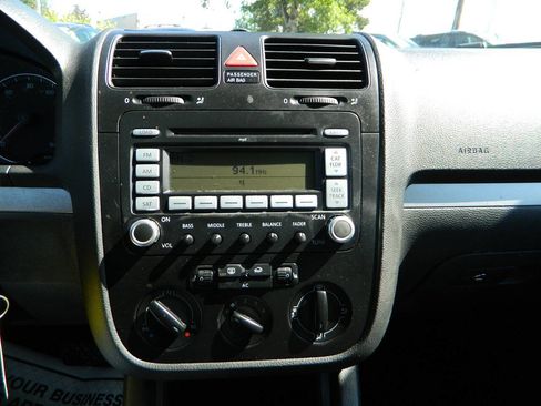Used 2008 Volkswagen Jetta Wolfsburg Edition FWD image 19