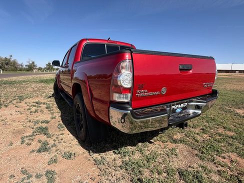 Used 2015 Toyota Tacoma PreRunner w/ SR5 Package image 5
