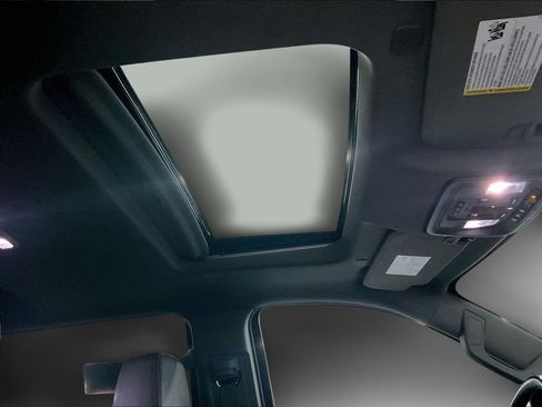 Used 2024 GMC Sierra 2500 Denali w/ Technology Package image 29