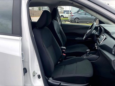 Certified 2024 Nissan Kicks S image 8
