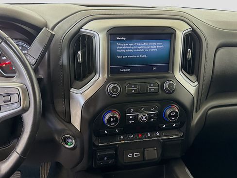 Used 2021 Chevrolet Silverado 1500 RST AWD/4WD image 18
