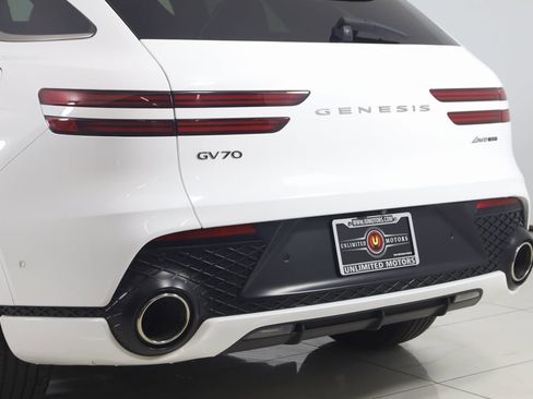 Used 2022 Genesis GV70 3.5T Sport w/ Sport Advanced Package image 26