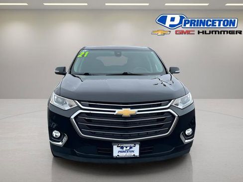 Certified 2021 Chevrolet Traverse LT FWD image 2