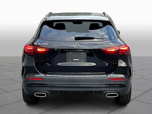 Used 2026 Mercedes-Benz GLA 250 4MATIC image 6