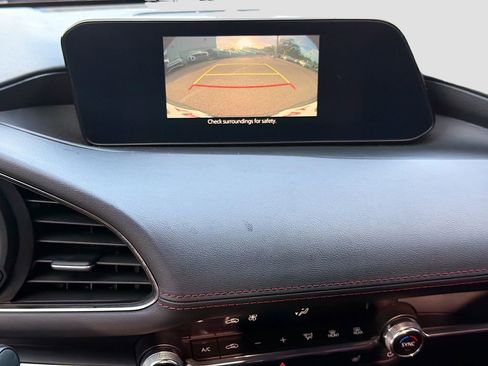 Used 2024 MAZDA MAZDA3 s image 31