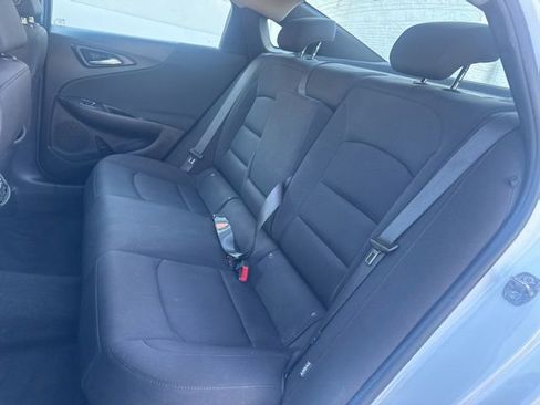 Used 2021 Chevrolet Malibu LT FWD image 10