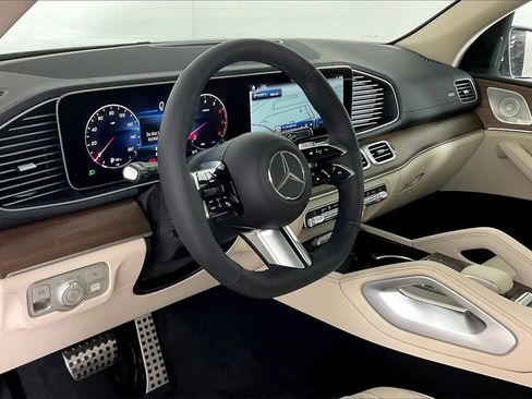 New 2026 Mercedes-Benz GLS 450 4MATIC image 6