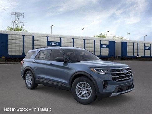 New 2026 Ford Explorer Active w/ Active Comfort Package image 7