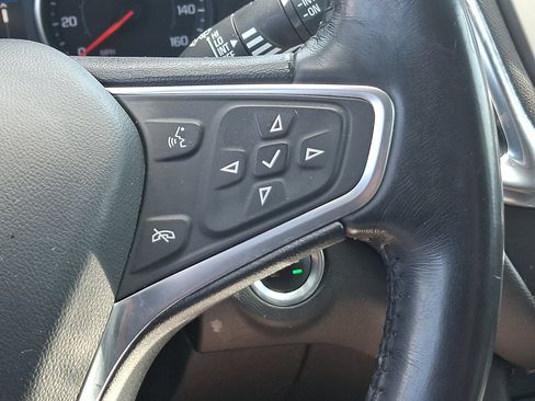 Used 2022 Chevrolet Equinox LT FWD image 22