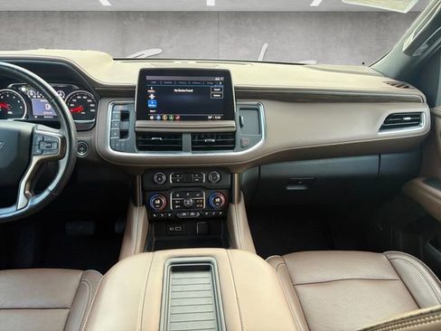 Used 2021 Chevrolet Tahoe High Country w/ Premium Package image 3