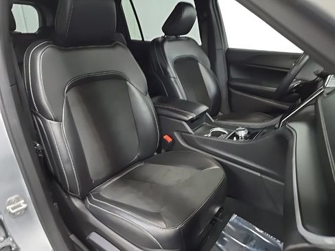 Used 2024 Jeep Grand Cherokee L Laredo AWD/4WD image 14