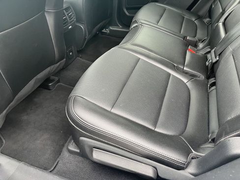 Certified 2020 Ford Escape Titanium w/ Titanium Premium Package 2.0 AWD/4WD image 17