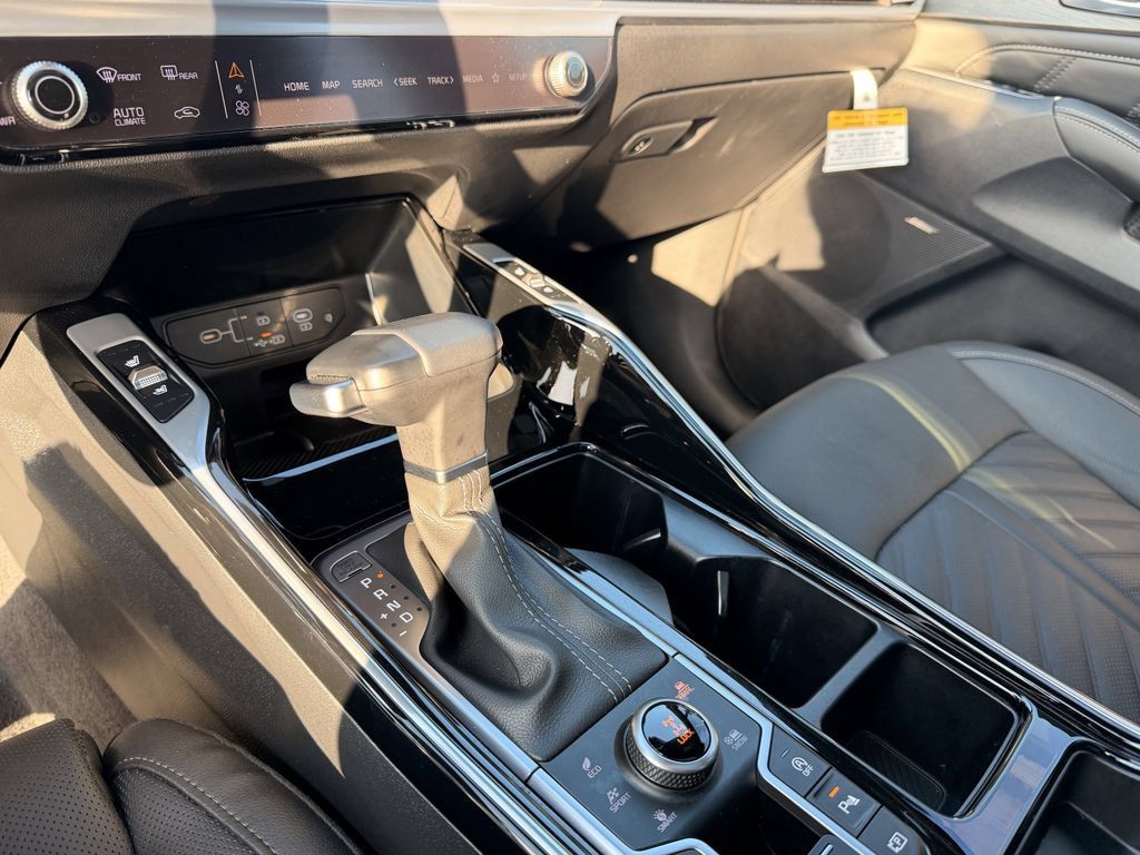 New 2025 Kia Sorento SX Prestige AWD/4WD image 22