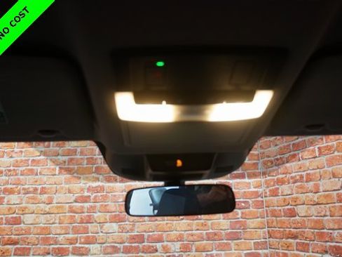 Used 2023 Nissan Rogue SV image 32