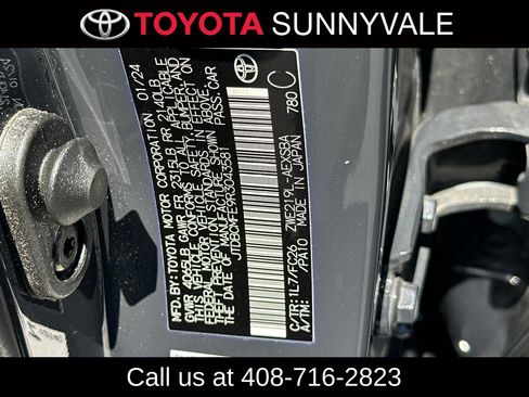 Used 2024 Toyota Corolla SE w/ Convenience Package FWD image 32
