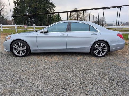 Used 2016 Mercedes-Benz S 550 4MATIC Sedan w/ Premium Package image 4
