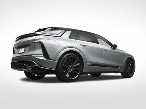 Certified 2026 Cadillac Lyriq V AWD/4WD image 28