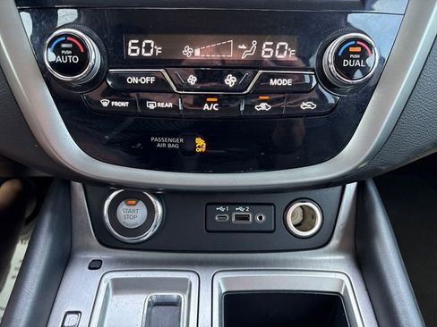 Used 2023 Nissan Murano SV AWD/4WD image 16