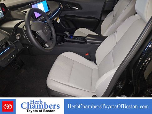 Used 2024 Toyota Prius Limited AWD/4WD image 7