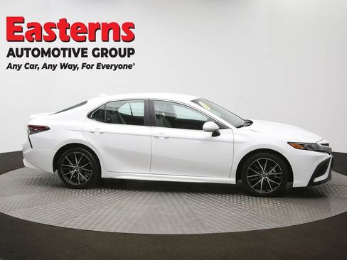 Used 2024 Toyota Camry SE FWD image 41