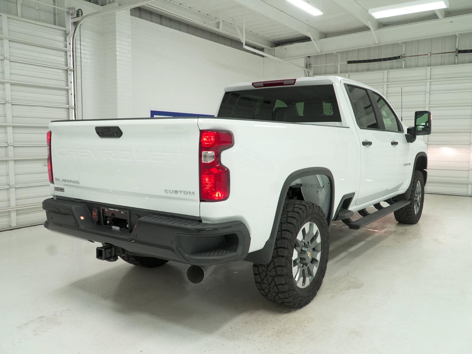 New 2026 Chevrolet Silverado 2500 Custom w/ Custom Value Package AWD/4WD image 12