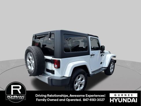 Used 2015 Jeep Wrangler Sahara w/ Dual Top Group AWD/4WD image 10