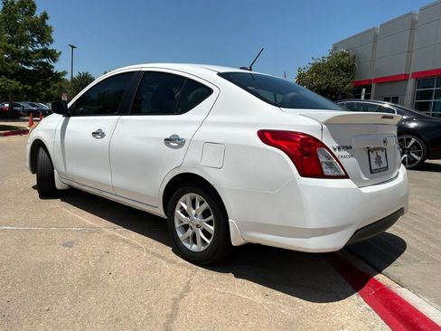 Used 2017 Nissan Versa SV w/ SV Special Edition Package FWD image 8