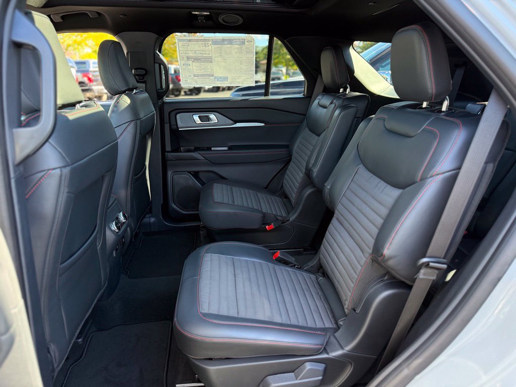 New 2027 Ford Explorer ST-Line w/ Premium Package AWD/4WD image 17