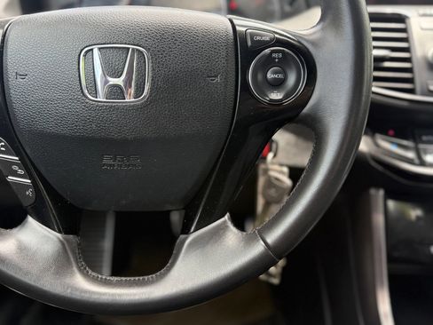 Used 2016 Honda Accord Sport image 27