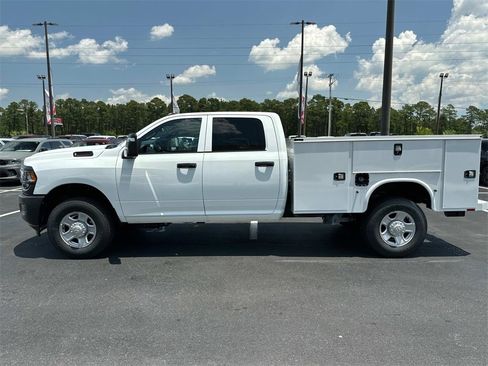 New 2024 RAM 2500 Tradesman w/ Protection Group image 7