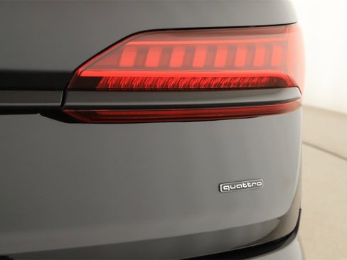 Used 2022 Audi Q7 3.0T Premium Plus image 30